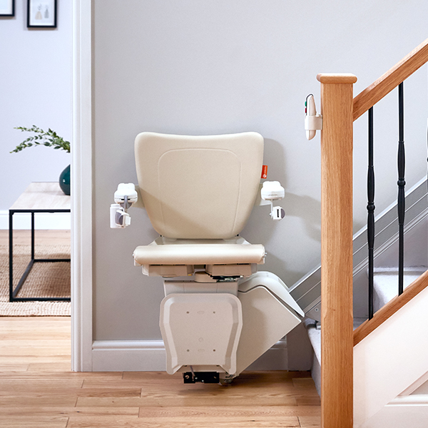 handicare 1100 Los Angeles Ca. stair chair lift
