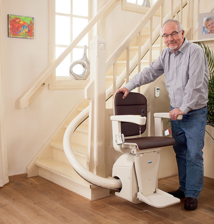 Curved stair lift chair glide